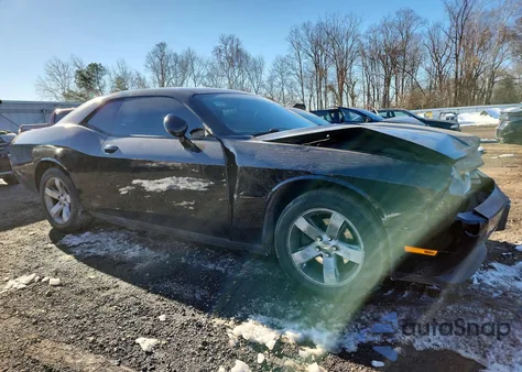 2013 Dodge Challenger Sxt z USA, uszkodzony, nr VIN 2C3CDYAGXDH705258